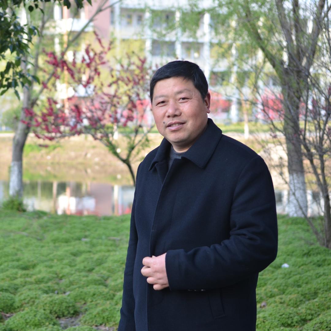 董郎编剧