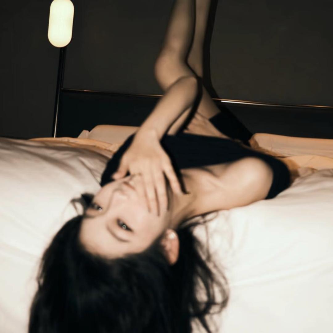 ㅤㅤㅤㅤㅤㅤㅤㅤㅤ   ㅤㅤ半只鱼.