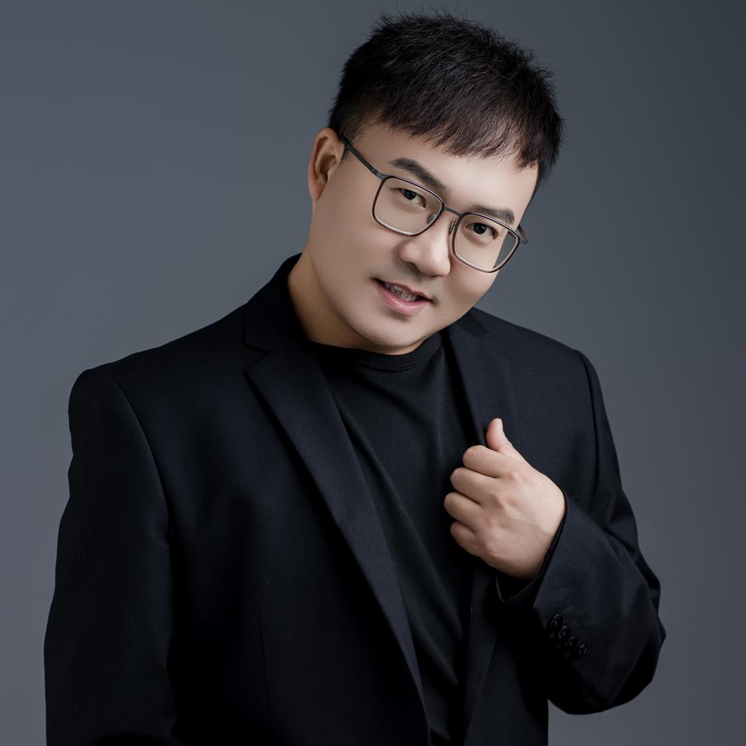 @石亿