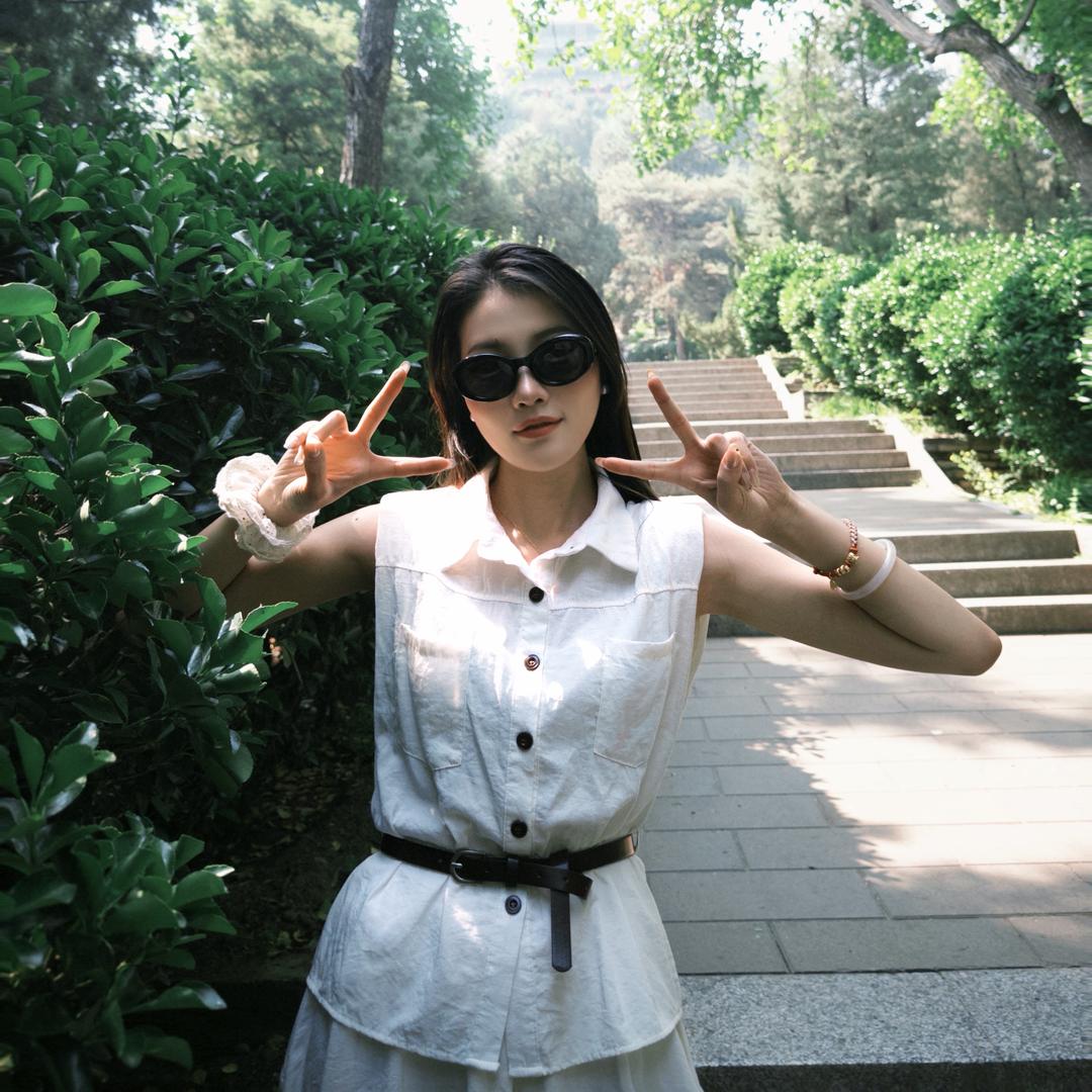 李李_