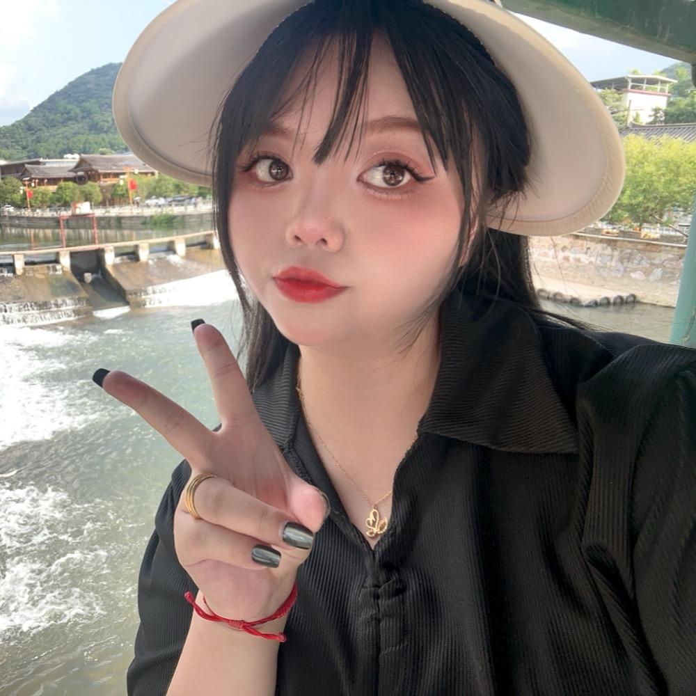 ʚ 暴富小财迷 ɞ