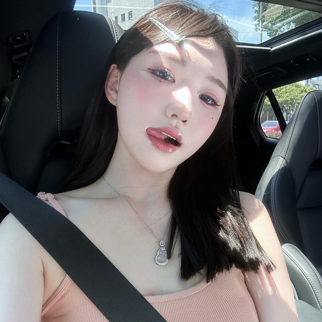 自信的小美🎀