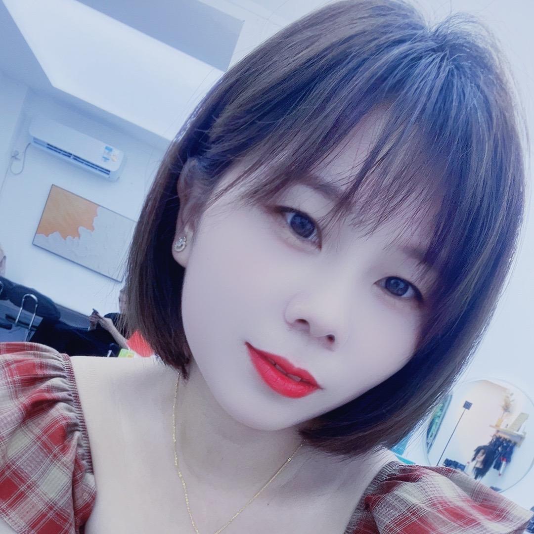 是芳芳吖🌹🌹