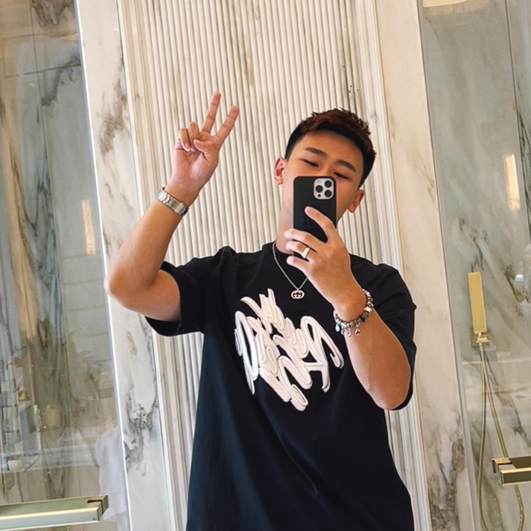 殷铭