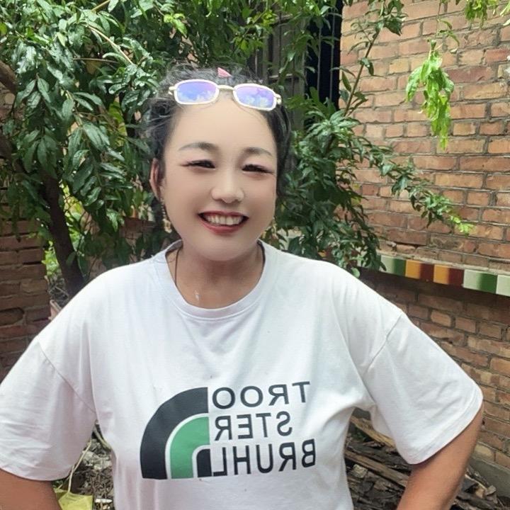 花大姐，大头哥