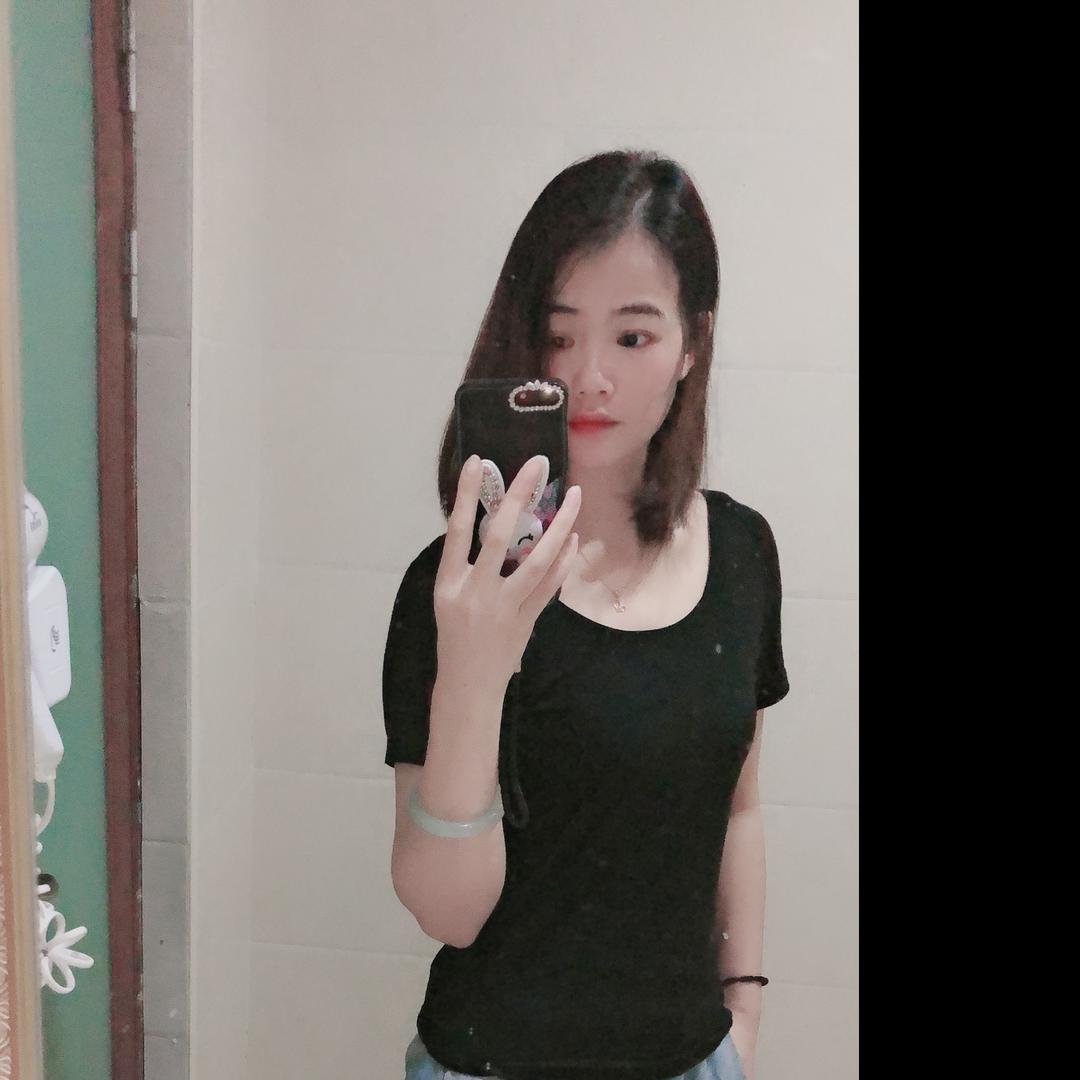 小美😍