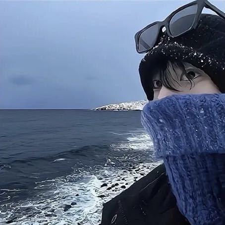 确实不帅