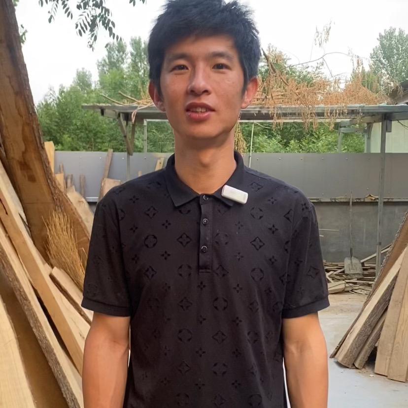 珑兴实木床源头工厂