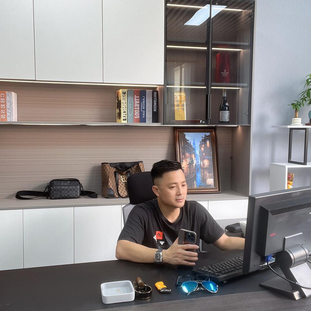 锅铲总裁Billy哥