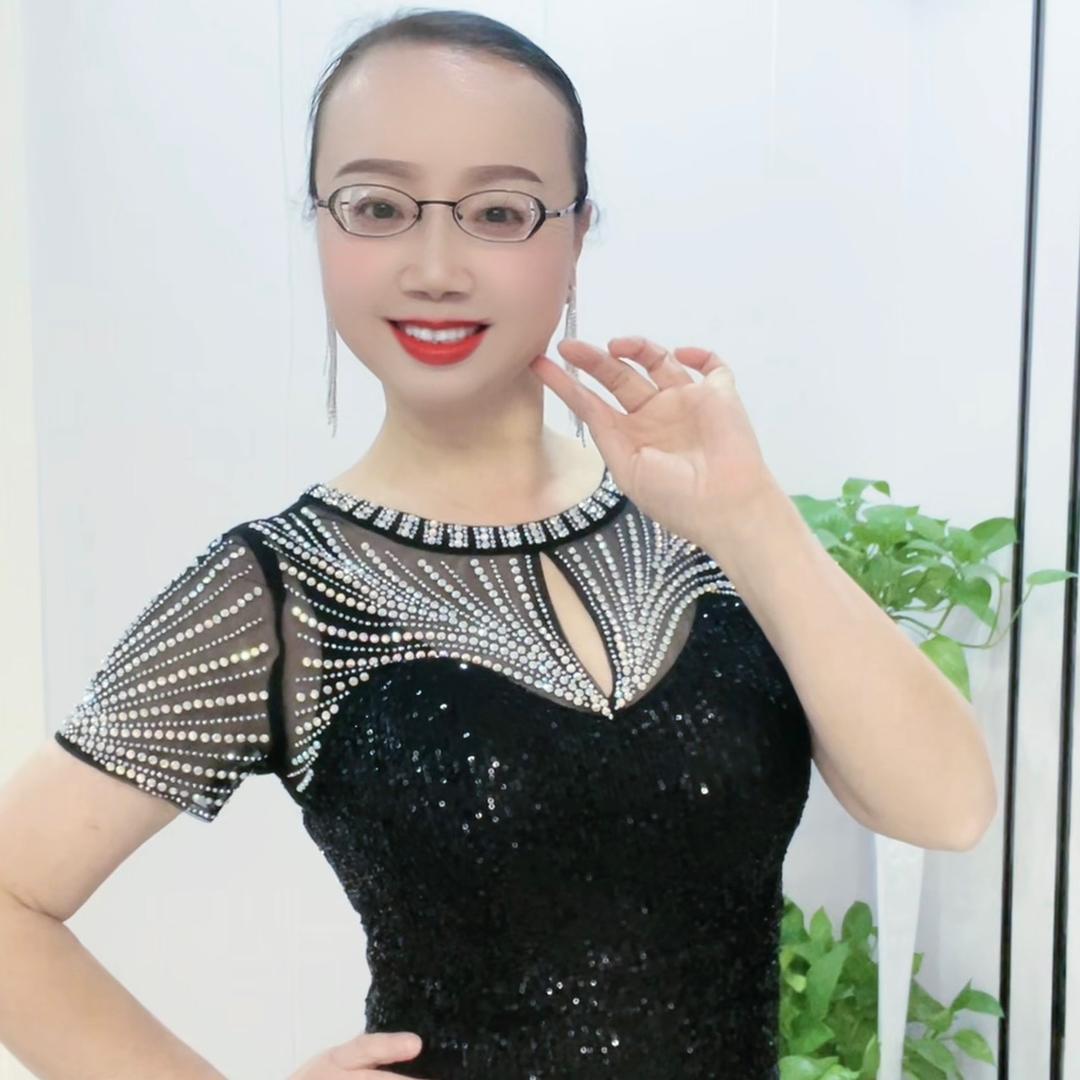 郑丽舞校（橱窗有好物）