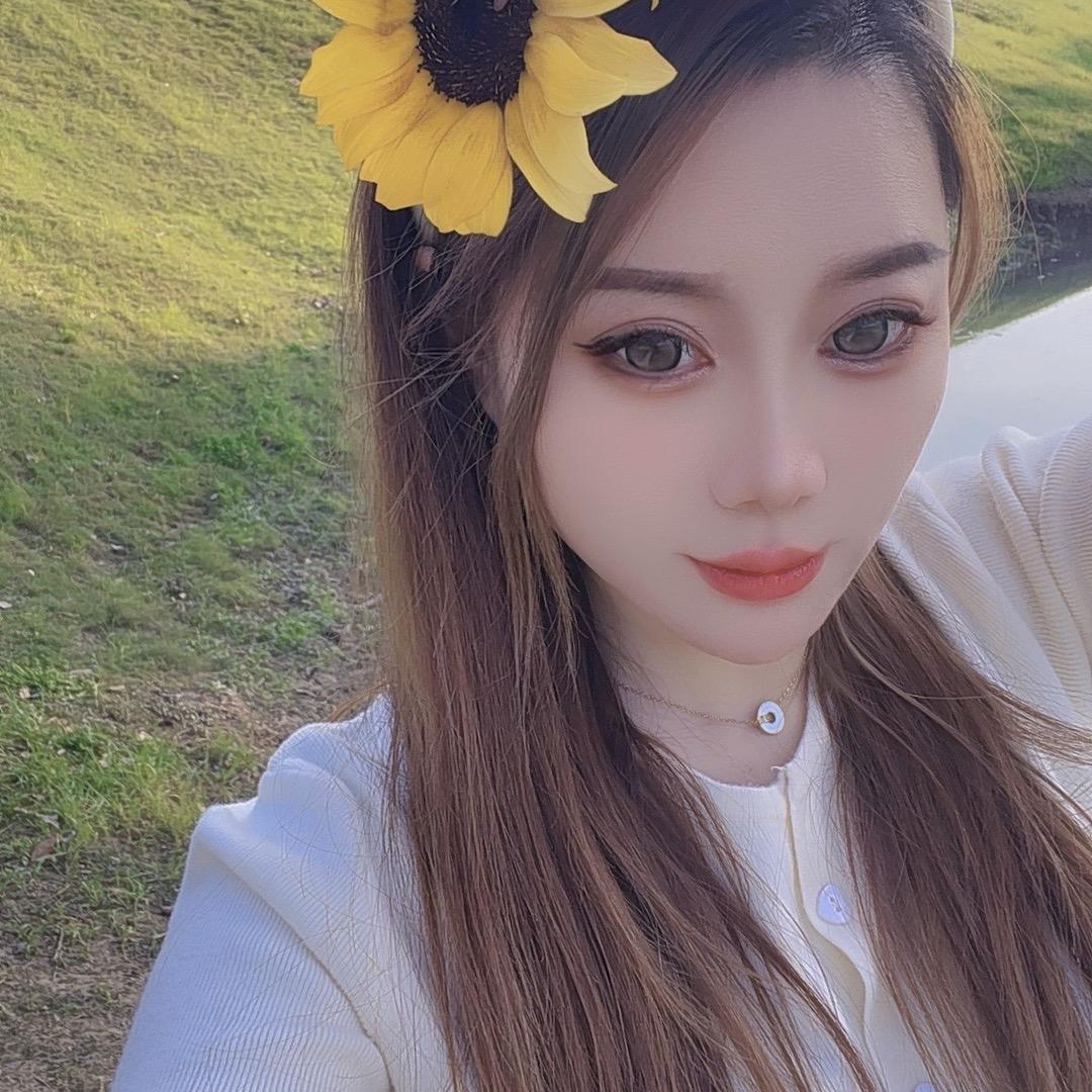 小小（一个单亲妈妈）