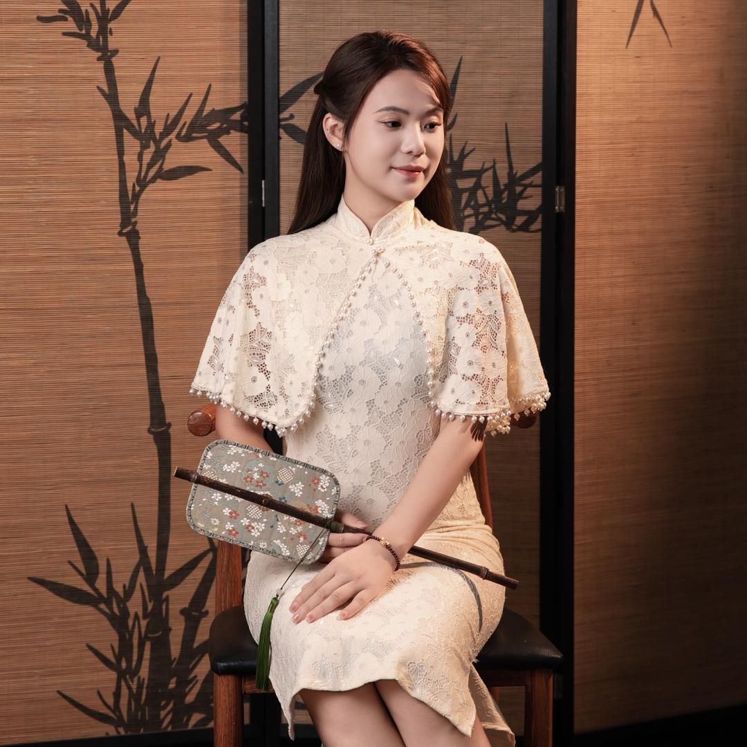 小小何