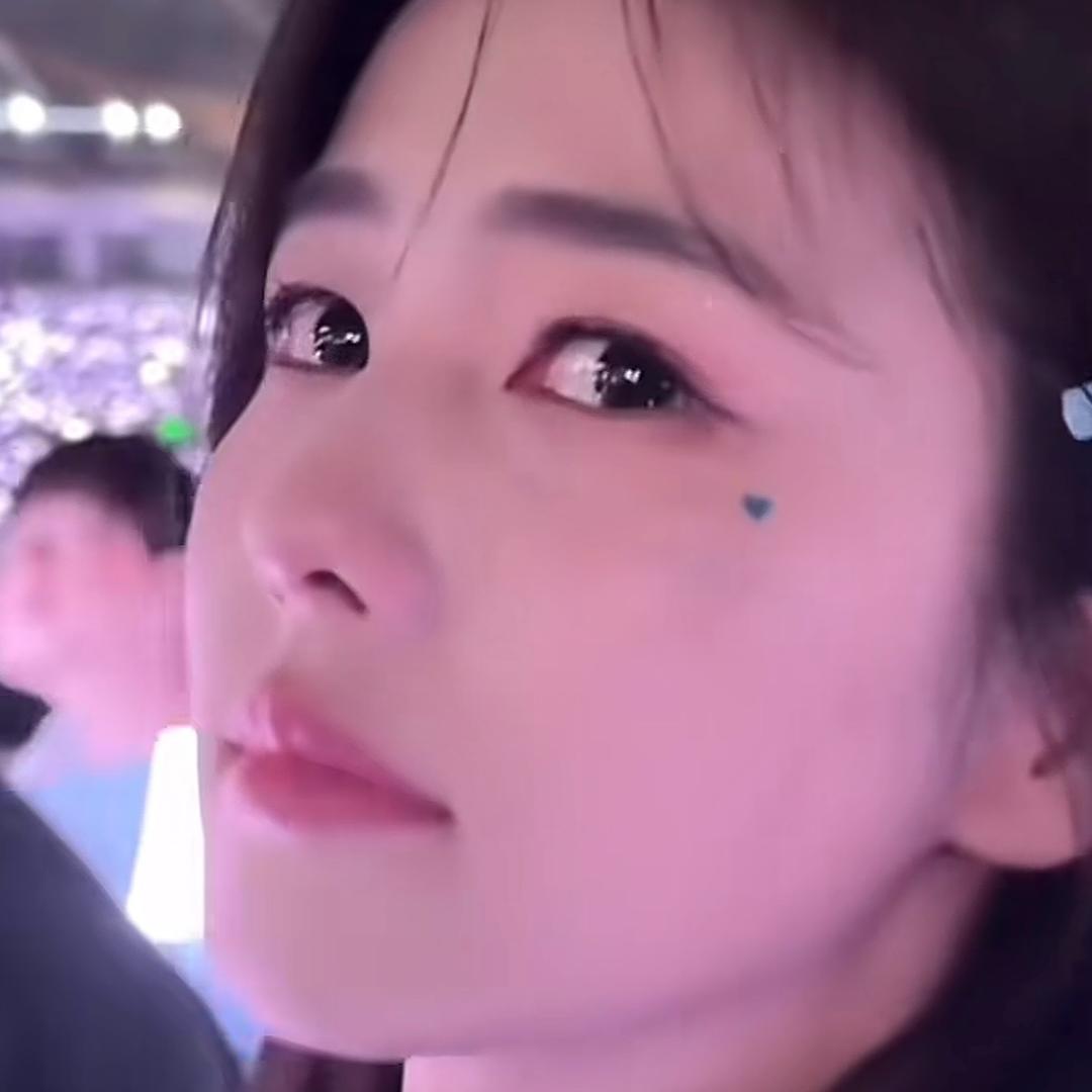 𝑨𝒖𝒈𝒖𝒔𝒕