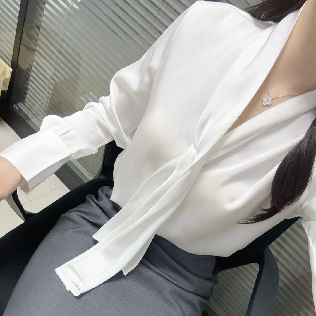 纤纤素手品牌衬衫