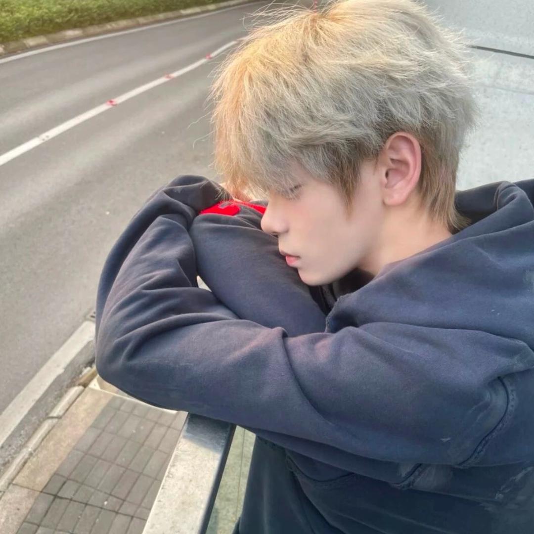 暗影无敌霹雳龙