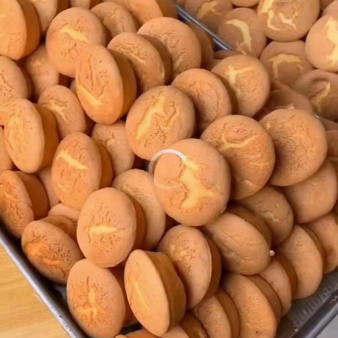 现烤蛋糕