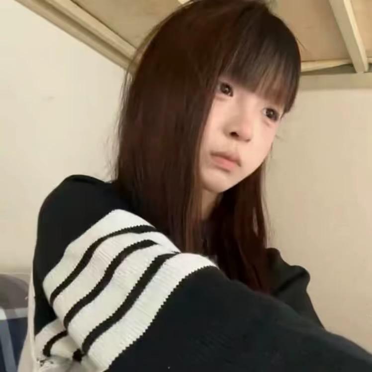 阿菲℘·