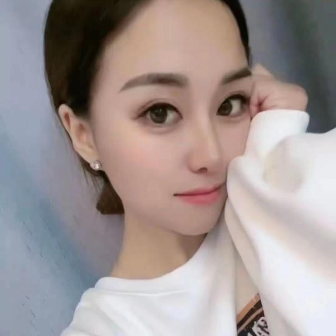 小丽丽，彝族餐各种美食