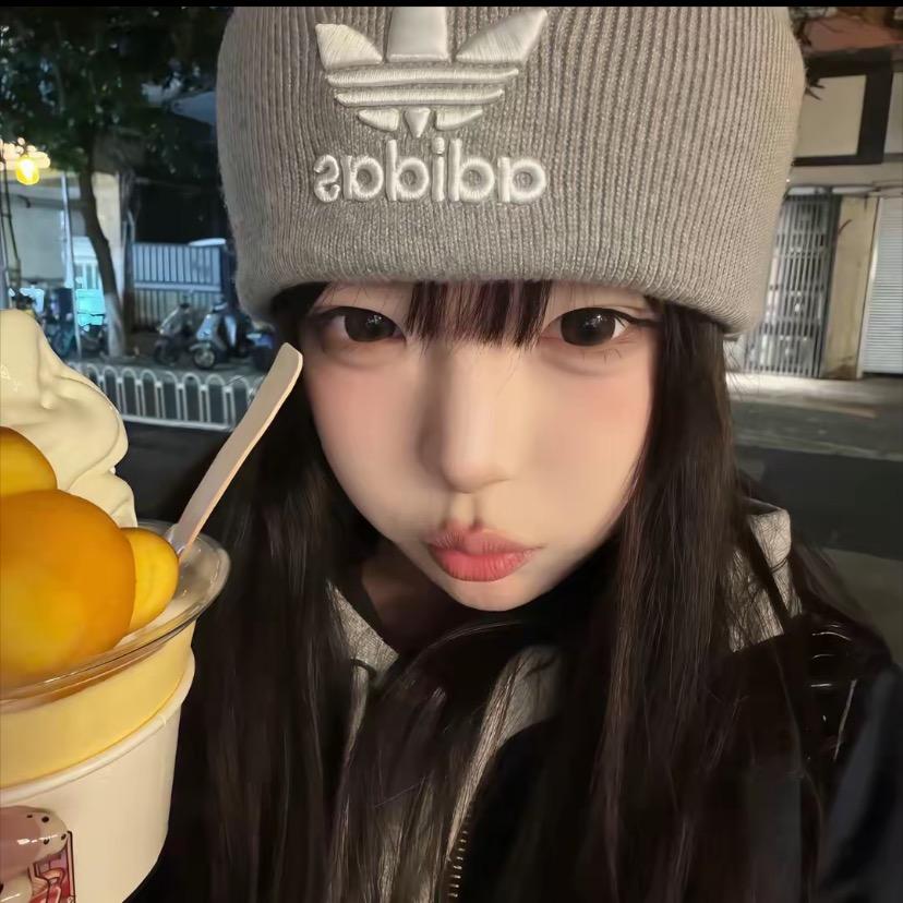 ᶻ——君.
