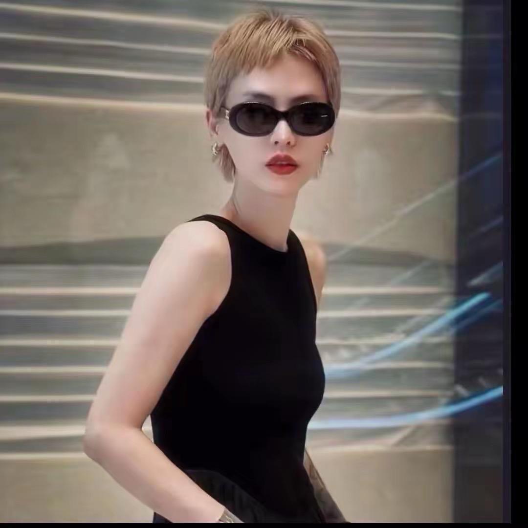 侯小妮 ✨