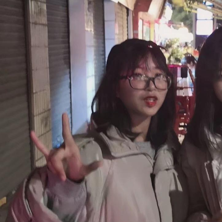 睿睿才不是搞笑女！！