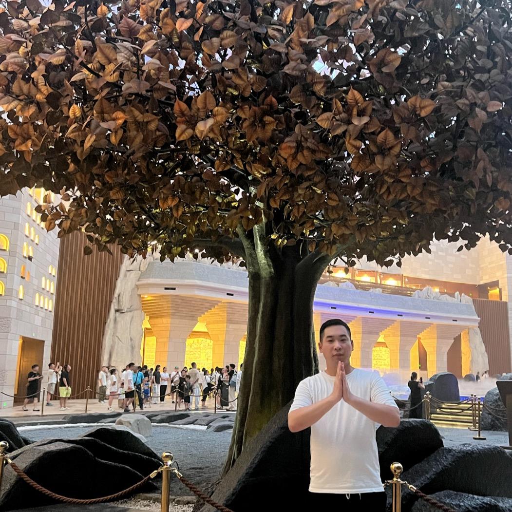 孤独如浪声势浩大。