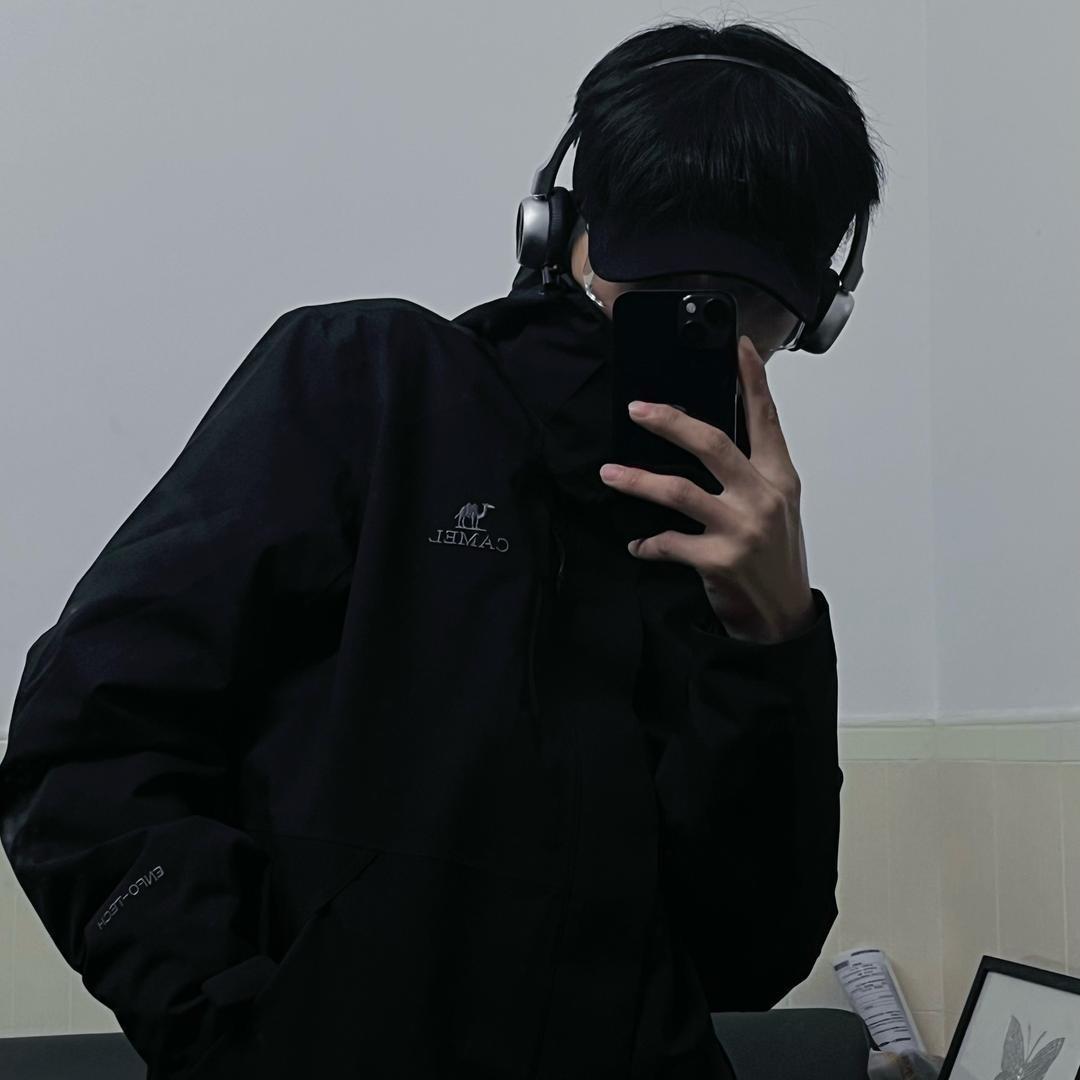 十岁爱喝威士忌