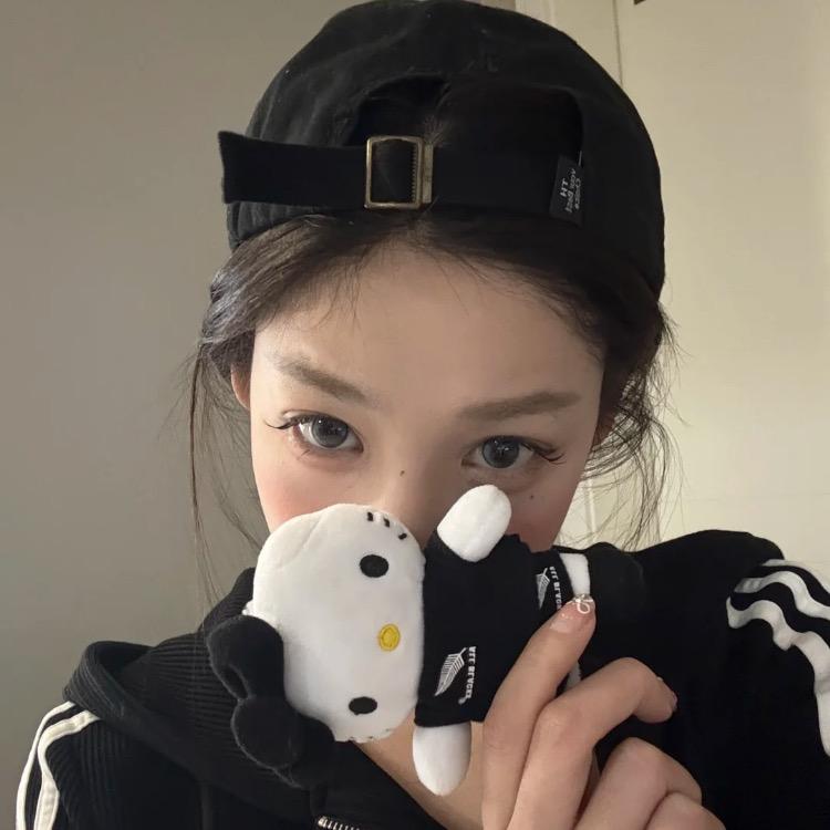 萌界两把刀๑>ᴗO๑