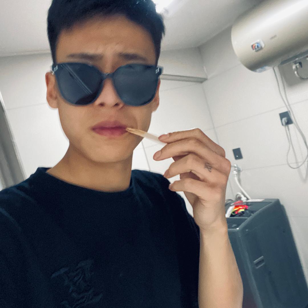 郑万通.