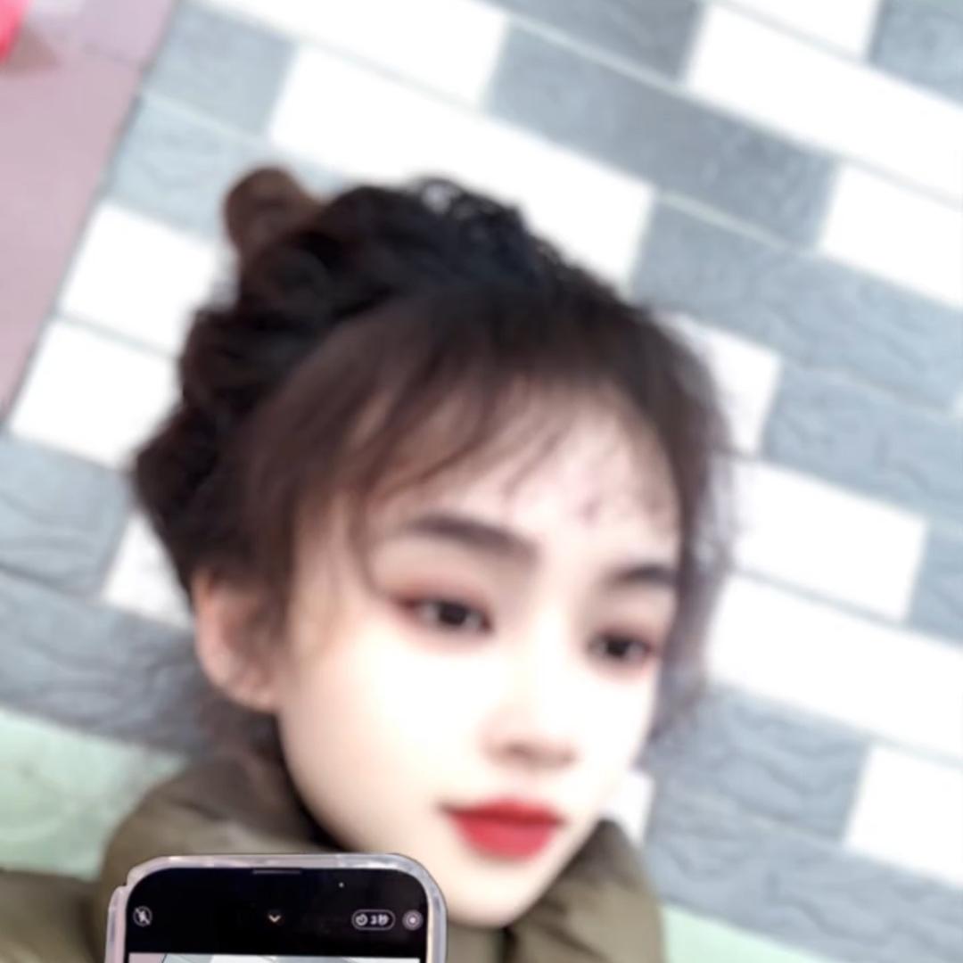 琥珀时光服装商行