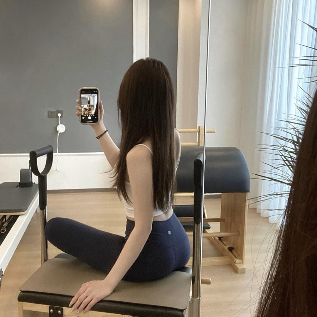 瑜伽普拉提思思老师