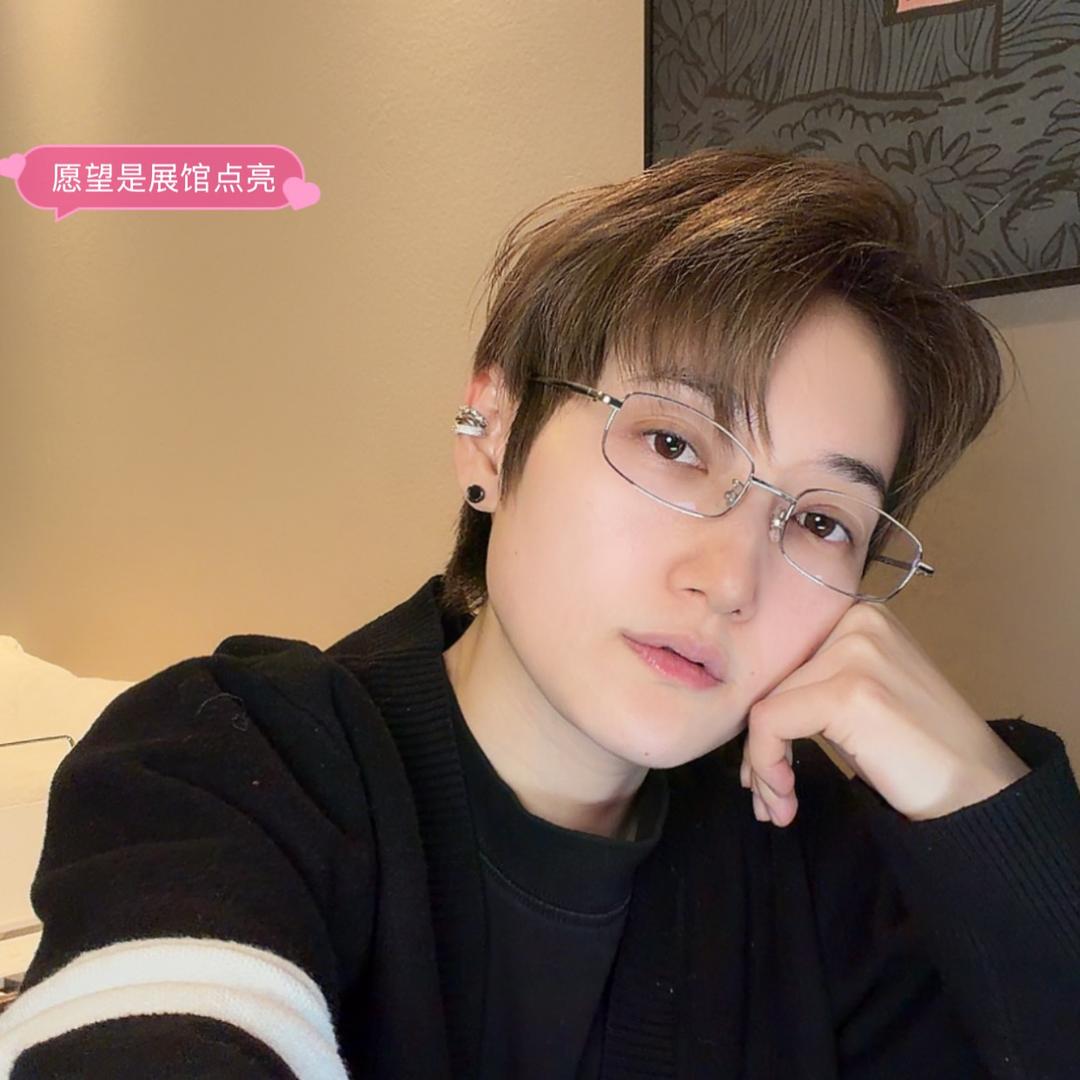 周周啊小号@抖音