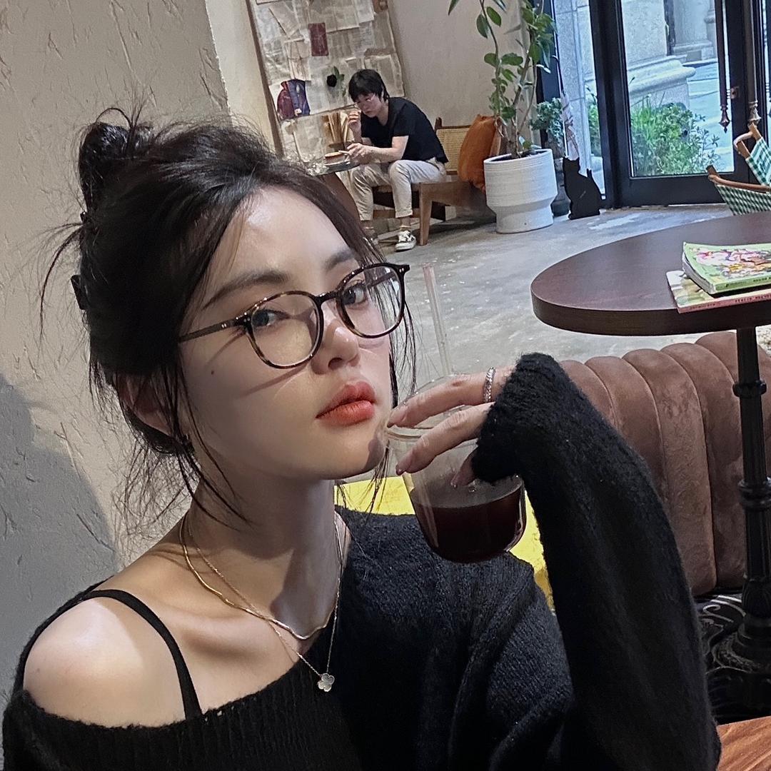 象山小七韩国服装（在韩上新）