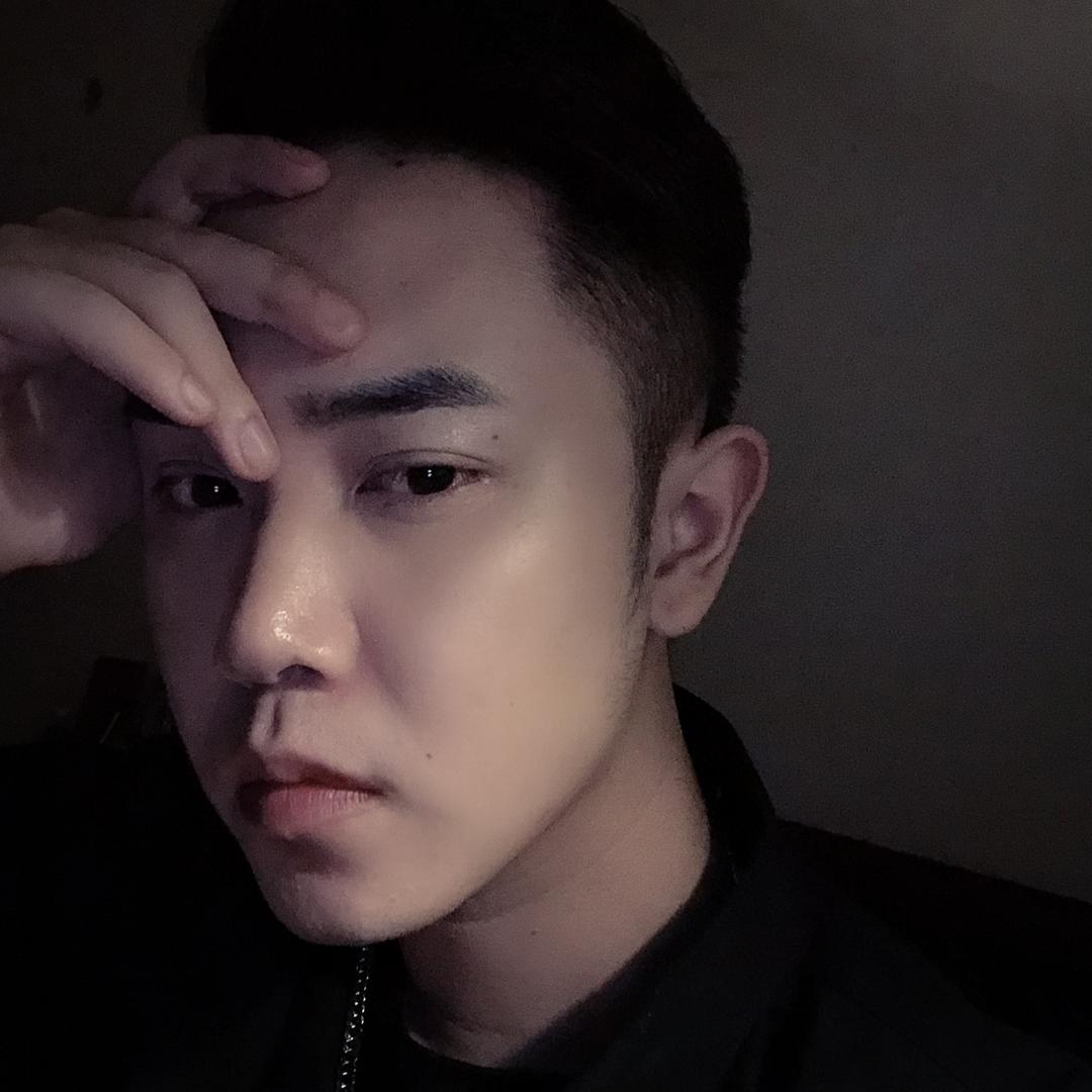 非凡
