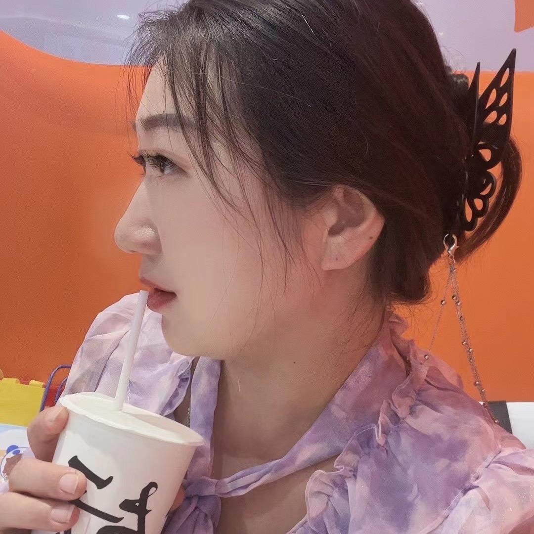 主持人艳子会卖面皮 煎饼