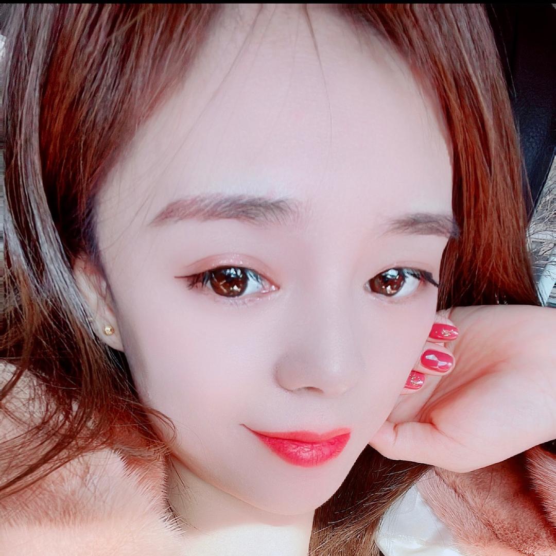 小月月，爱唱歌🎤