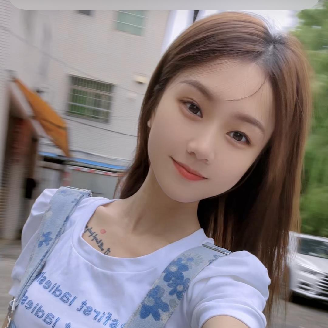 蒋大美吖
