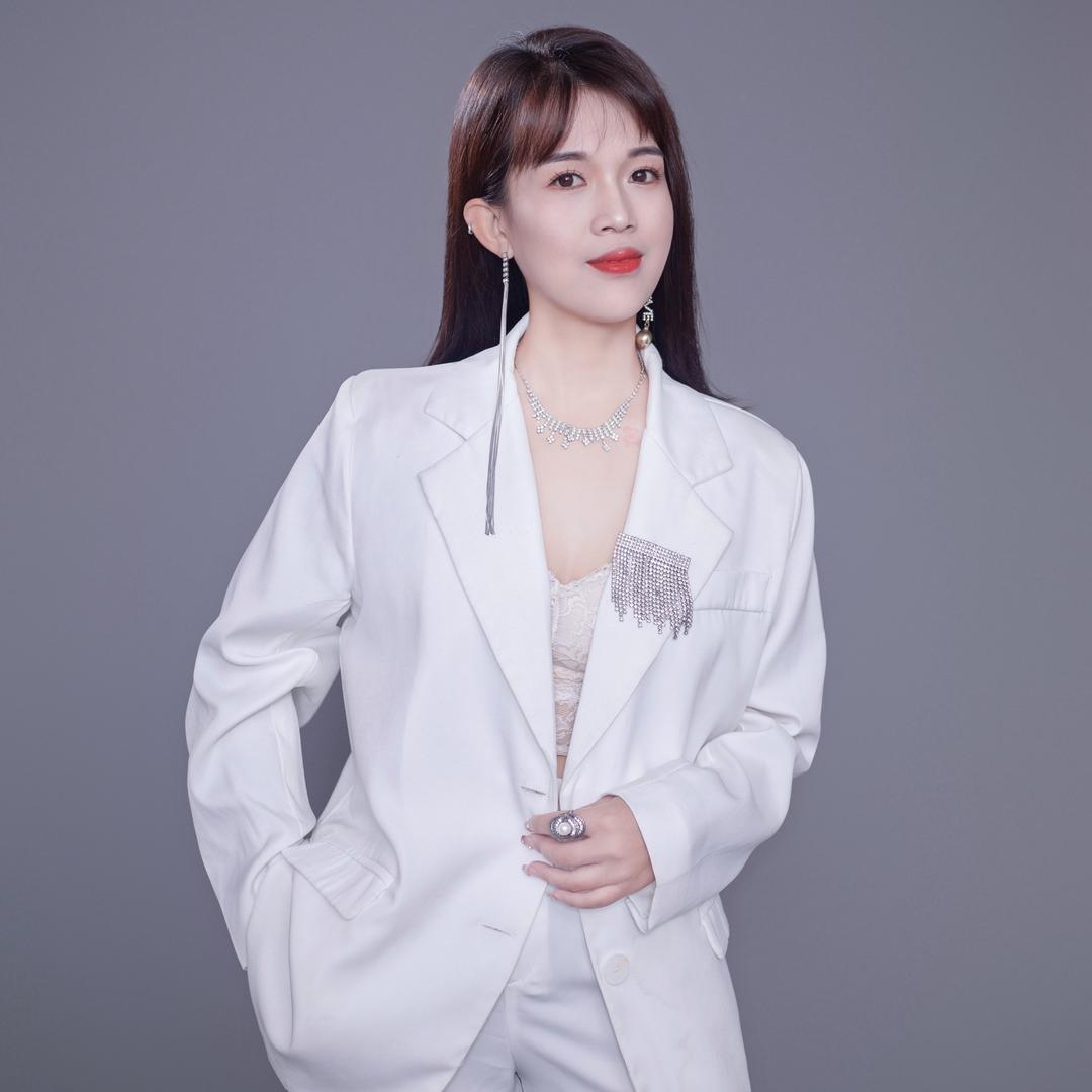 罗大妮