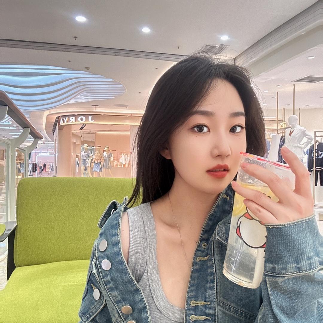 珊珊很哇塞🎀