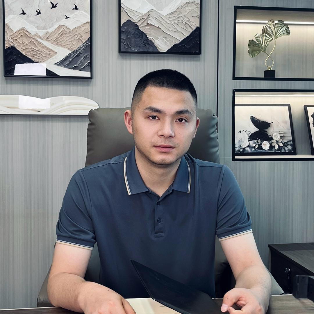 重庆金融华仔