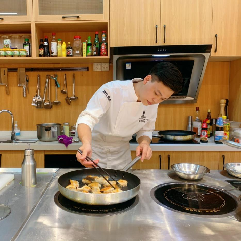 創粤煮男🧑‍🍳创顺