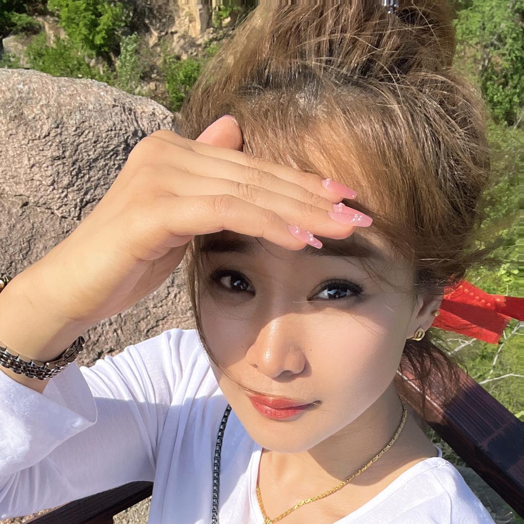 小春（赚钱养自己）