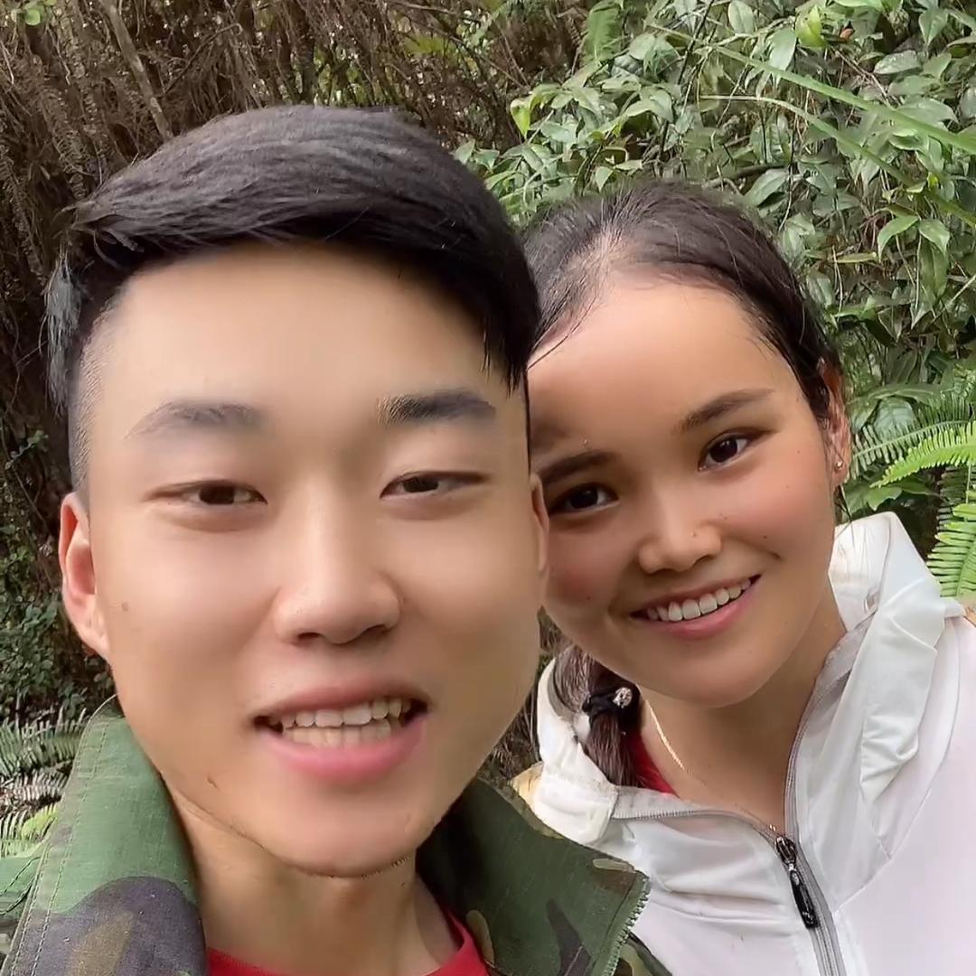 农村小强夫妇