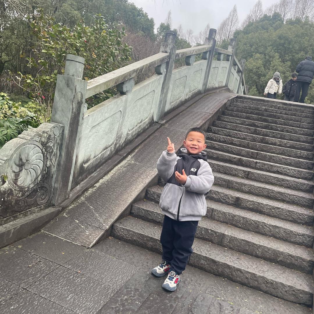 小李