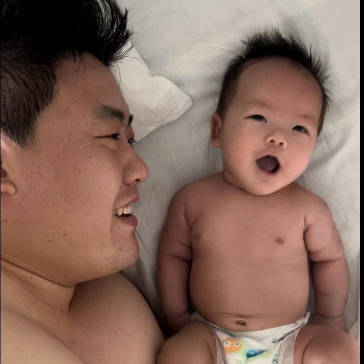 稳稳爸凑合着带娃