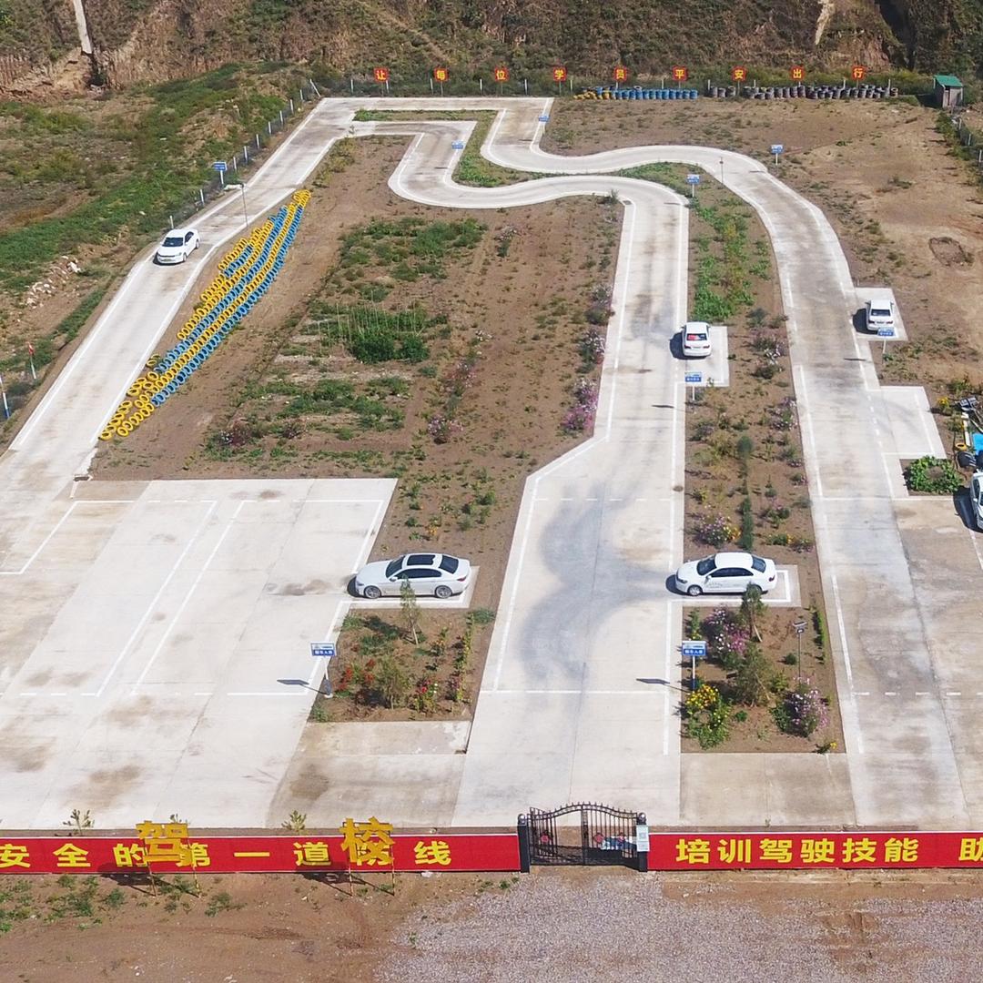 环县睿源驾校校长闫睿
