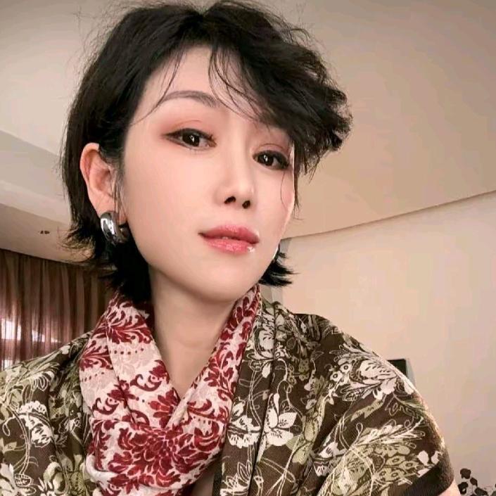 果果雅致原创女装1《老板娘号》