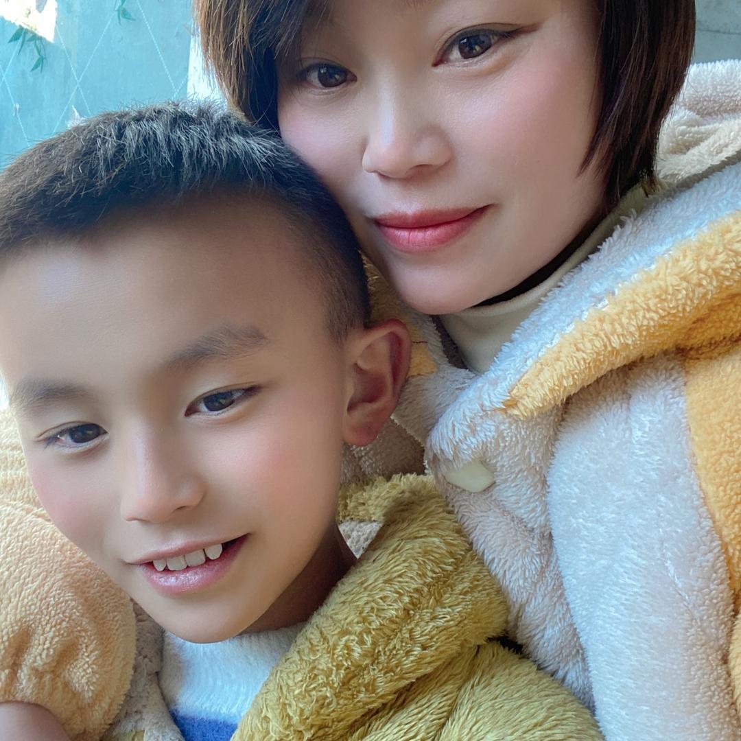 李倩