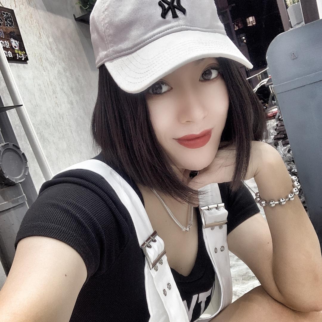 祁夫人大码女装宁城店