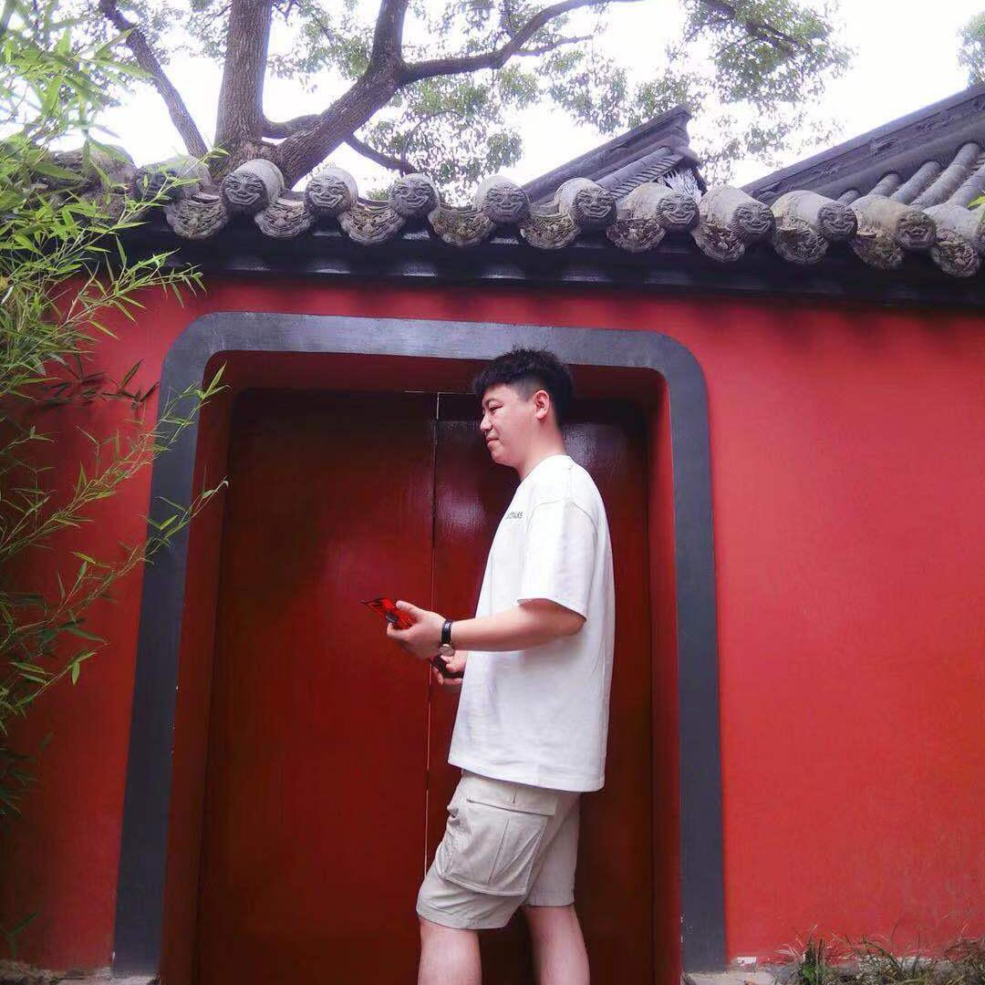 灌注潮品男装厂家